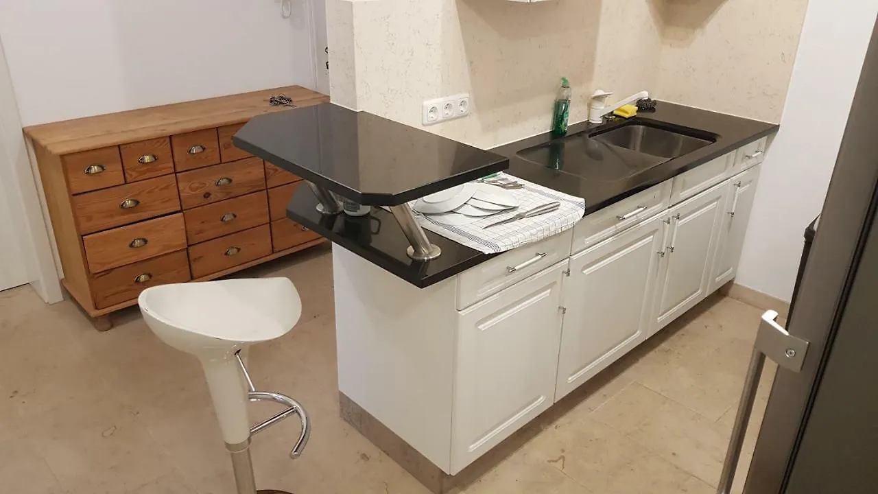 Homestay Zimmer In Frankfurt - Osten Frankfurt am Main Germany