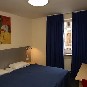Muenchner Hof Hotel